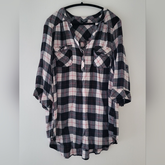 Torrid Harper Tunic Flannel Plaid 3/4 Roll Tab Sleeve Blouse Black&White Size 3X - Picture 1 of 6